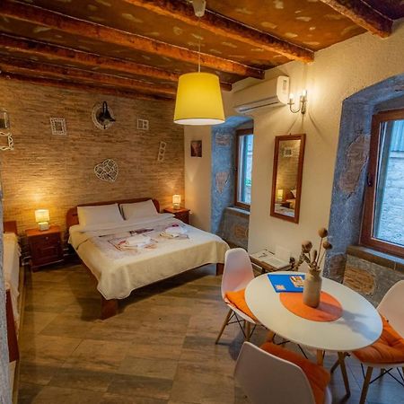 Ferienwohnung Lovely Studio In Kotor Exterior foto