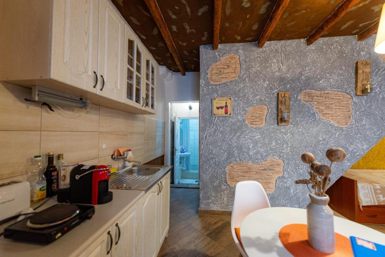Ferienwohnung Lovely Studio In Kotor Exterior foto